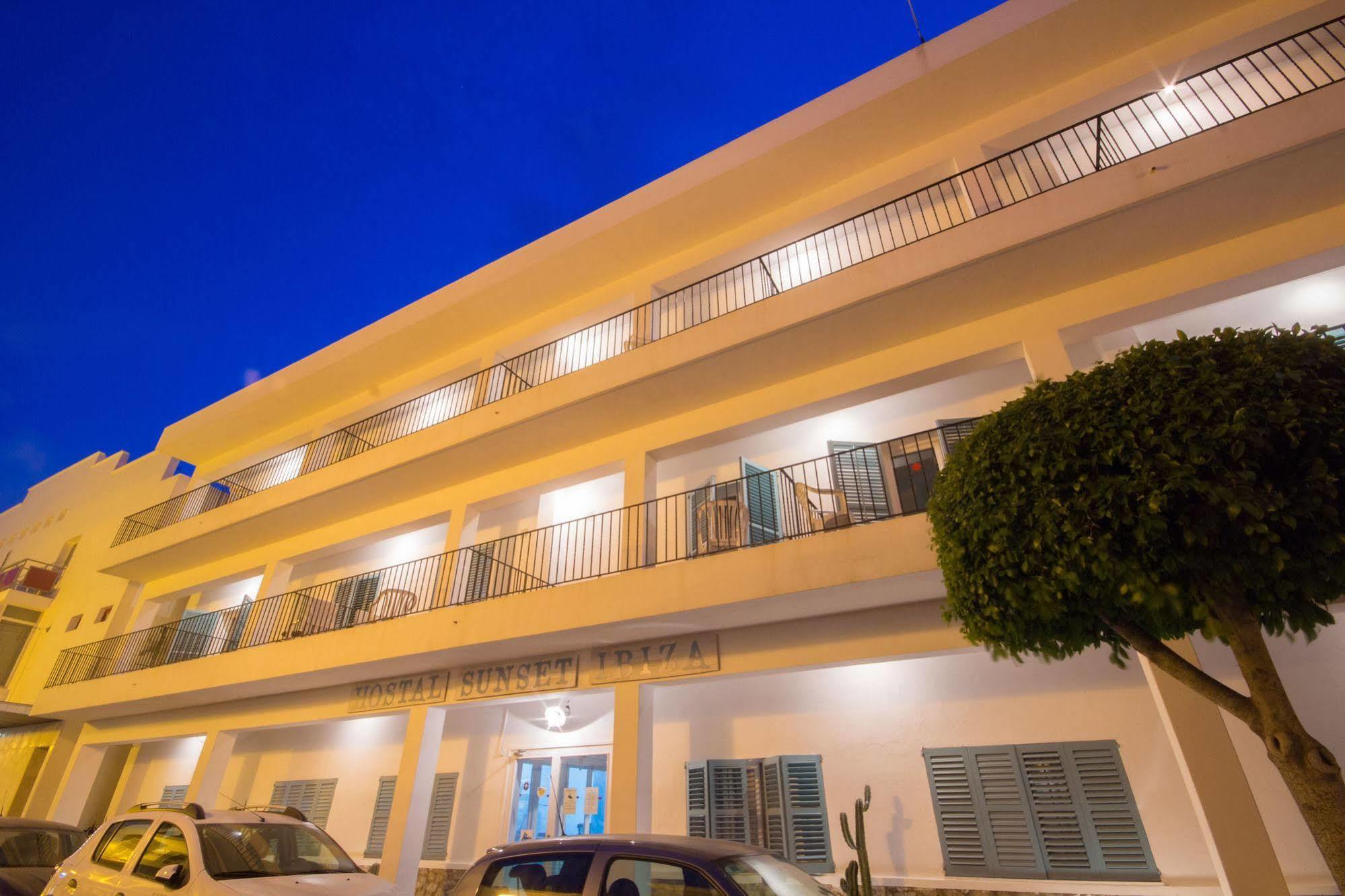Hostal Sunset Ibiza Sant Antoni de Portmany Esterno foto