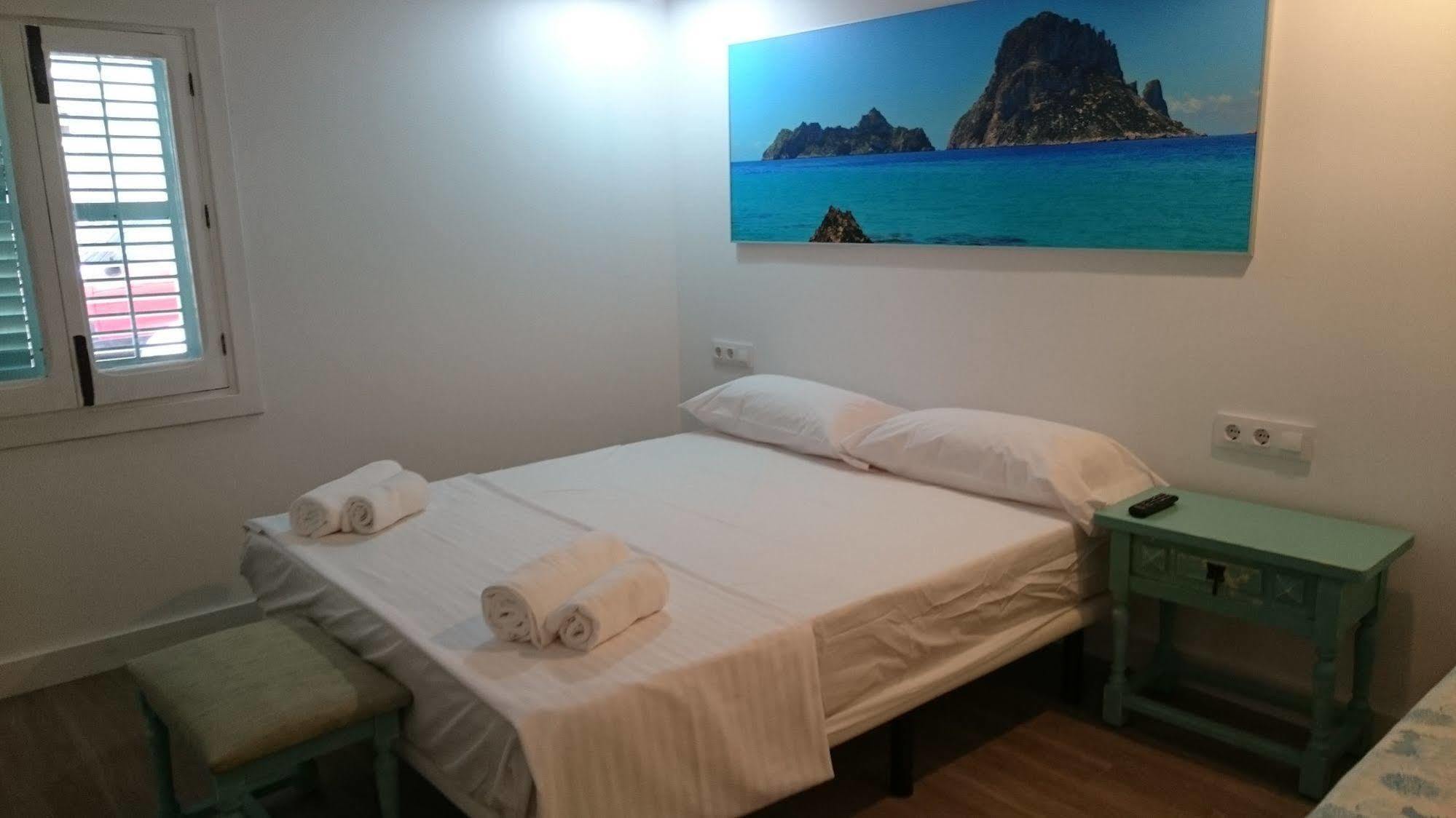 Hostal Sunset Ibiza Sant Antoni de Portmany Esterno foto