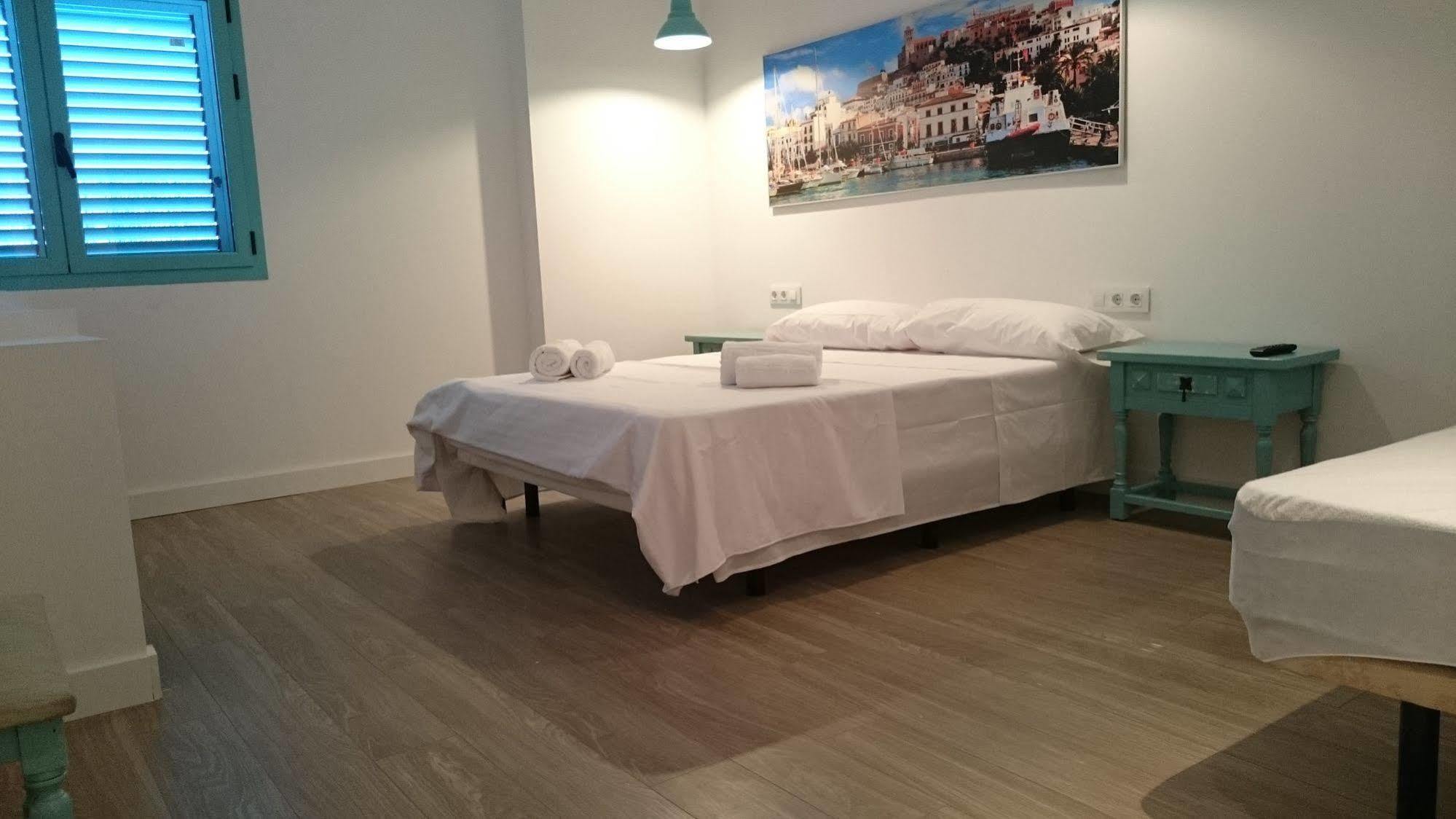 Hostal Sunset Ibiza Sant Antoni de Portmany Esterno foto