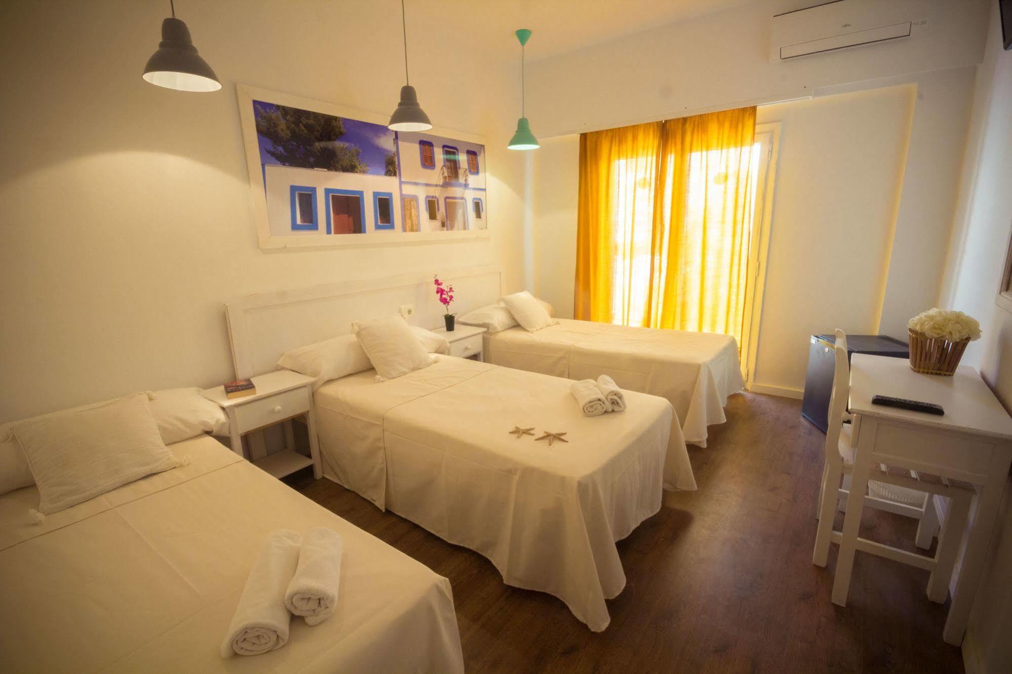 Hostal Sunset Ibiza Sant Antoni de Portmany Esterno foto